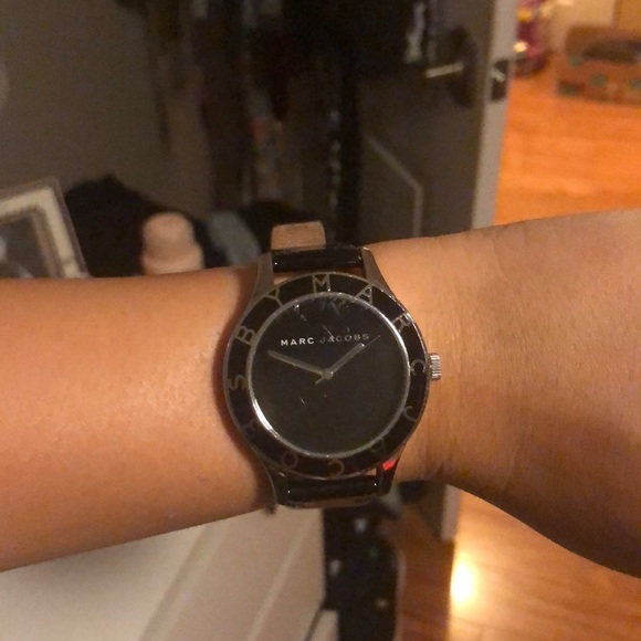 Marc Jacobs Patent Leather Watch - Picture 3 of 3